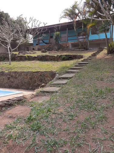 Imagem 1 de 14 de (01) Chácara Com 3 Dormitórios Em Mairiporã !