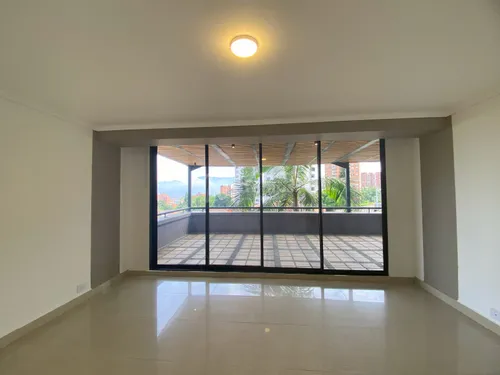 Apartamento En Venta En Los Balsos. Cod V776146