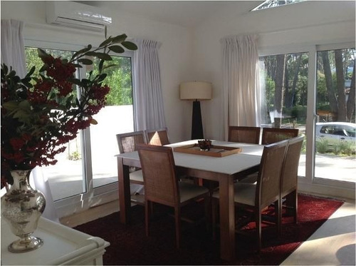 Casa En Venta De 4 Dormitorios En Montoya