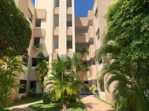 Apartamento En Venta En Maracaibo En Av Milagro Norte Edw Mls #24-13249