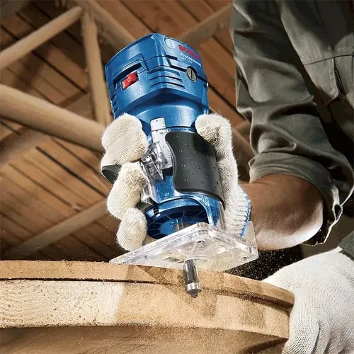 Fresadora Professional GKF 550 Bosch | Cuotas sin interés