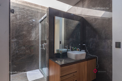 Residencia De Lujo En Venta Puerta Del Bosque Andares