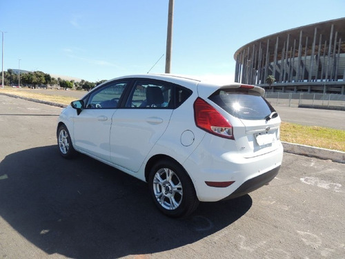 Ford New Fiesta 1.6 Automático 2015/15