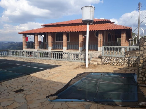 Imagem 1 de 30 de Linda Chácara Com Escritura, 2 Dormitórios, Piscina, Pomar, Bem Localizada, À Venda, 1450 M² Por R$ 500.000 - Zona Rural - Pinhalzinho/sp - Ch1028