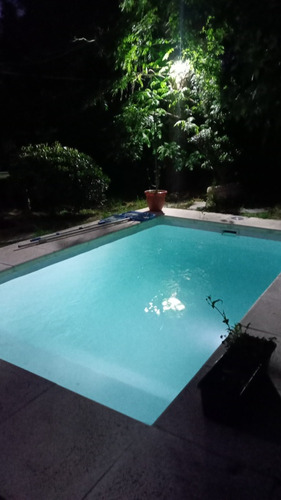 Casa De 2 Dormitorios Con Piscina Climatizada