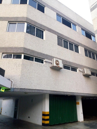 Majestuoso Hotel En Venta Mls 24-24068 Macuto