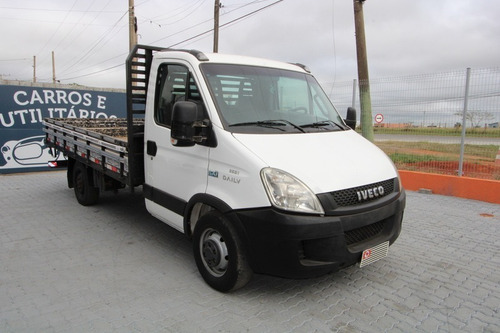 Imagem 3 de 15 de Iveco Daily 35s14 Carroceria