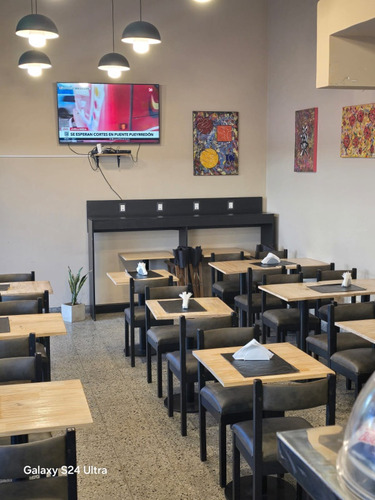 Venta Bar Nuevo A Metros Zona Céntrica Av.crovara