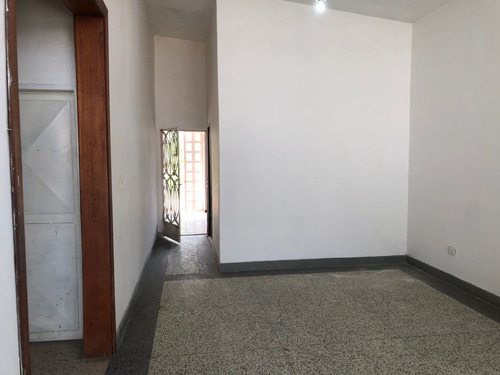 Casa En Venta De 1000 Mts2 En Barinas Excelente Ubicación