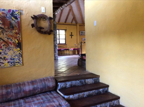 Casa Con Terreno Para La Agricultura O Parcelamiento