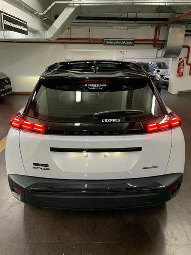 Peugeot 2008 1.0T Gt