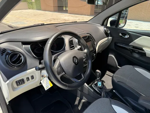 Renault Captur 2.0 Intens Automática