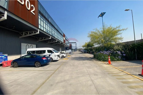 Bodega Con Oficina En Arriendo, Pudahuel, Santiago