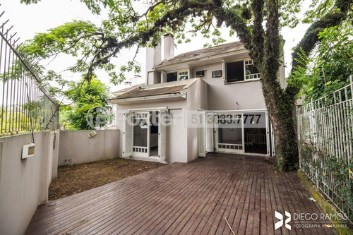 Casa Em Condomínio, 3 Dormitórios, 207.56 M², Pedra Redonda - 204479