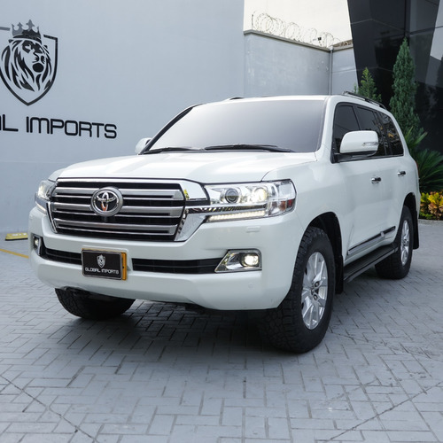 Toyota Land Cruiser 200 ( Blindaje 2+ )