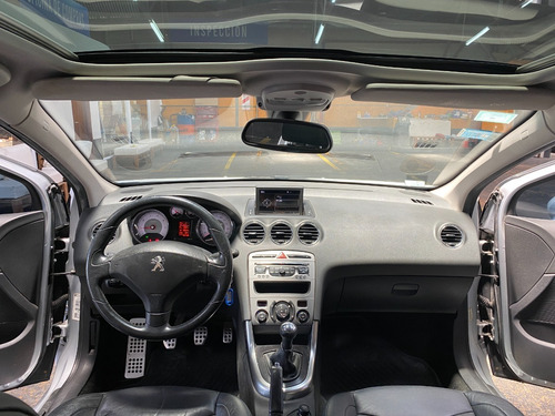 Imagen 12 de 24 de Peugeot 308 2.0 Feline 143cv
