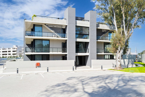 Departamento En Venta - Canning, Cabral 3300