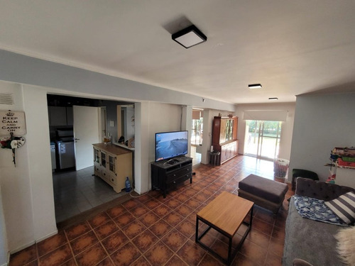 Venta - Casa 4 Ambientes En Barrio Mirasoles