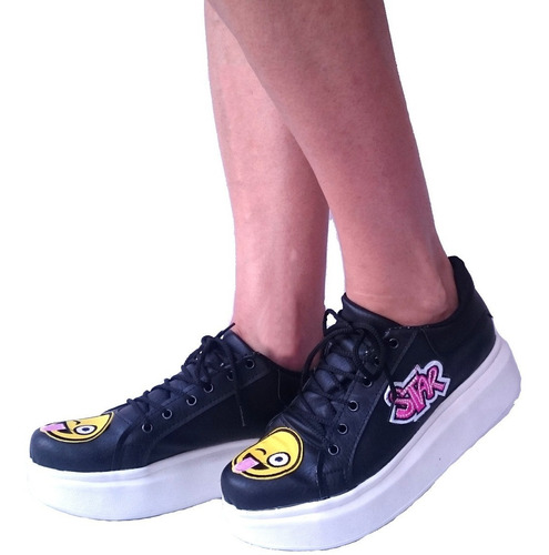 Imagen 3 de 3 de 50% Descuento ..zapatillas Pompones Con Plataforma