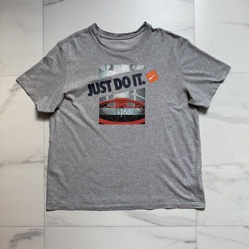 Playera Nike Talla Xl Just Do It Chain Hoops Block Logo (Usado)