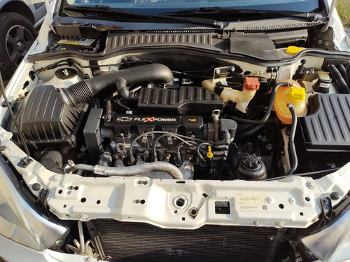 Imagem 10 de 10 de Chevrolet Corsa Sedan 2007 1.8 Maxx Flex Power 4p