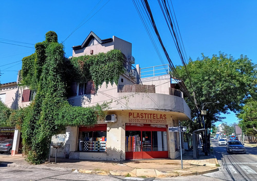 Ph En Planta Alta Dos Dormitorios Con Placard L/c Cocina Integrada Terraza Propia Lavadero Independiente Excelente Estado