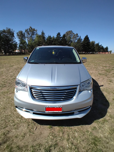 Imagen 2 de 25 de Chrysler Town & Country 2012 3.6 Limited Atx