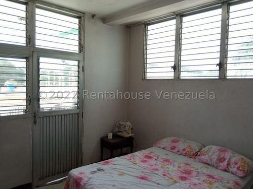 Jl/ ¡el Espacio Perfecto Para Tu Hogar! Casa En Venta Centro-este. Barquisimeto Lara, Venezuela/ José López/ # 23-16935
