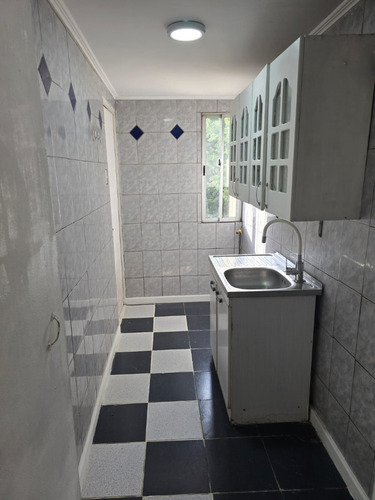 Arriendo Departamento Villa Los Profesores, Metro Ecuador