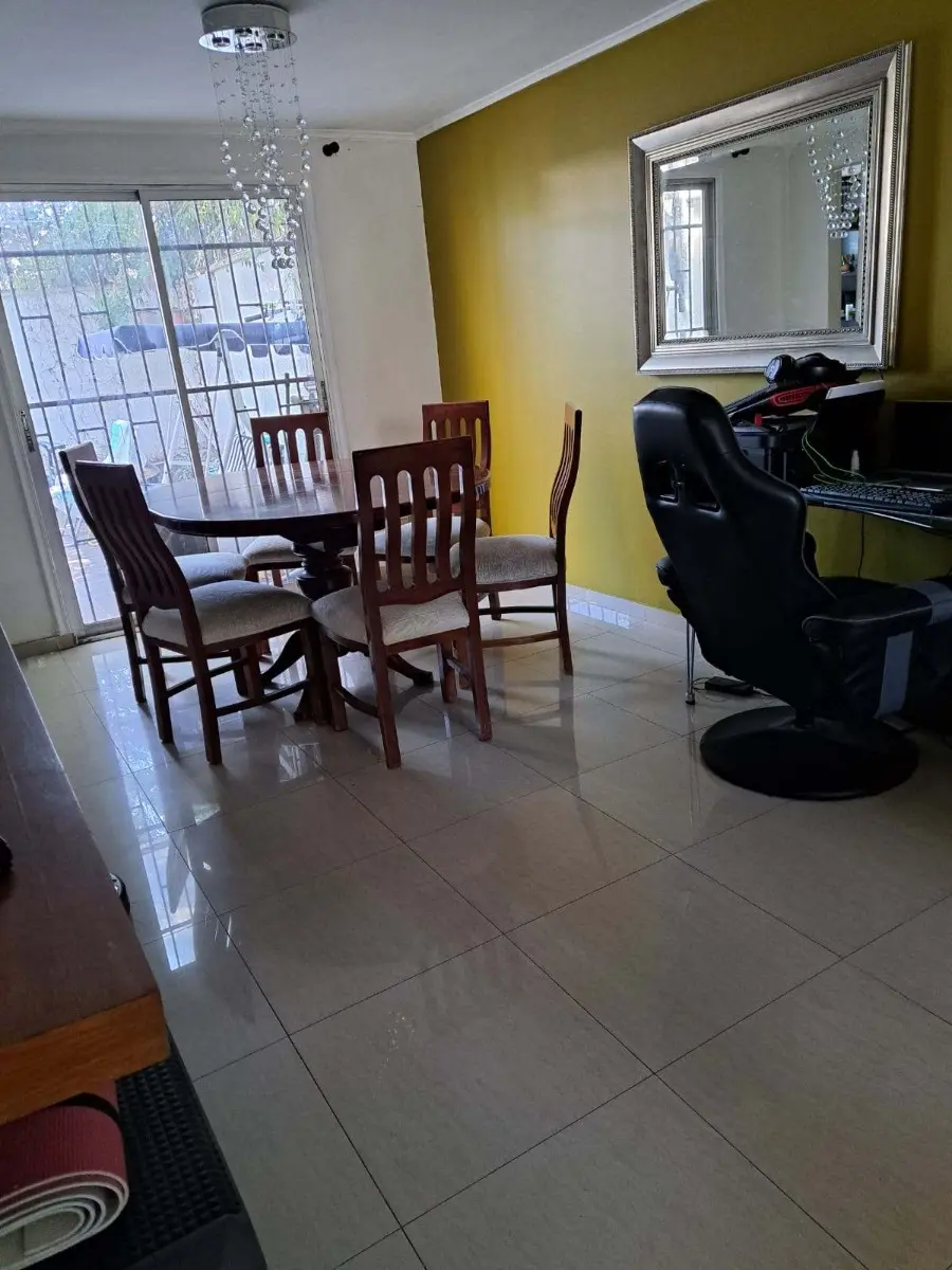 Imagen 3 de 27 de Haz De Esta Casa En La Reina Tu Nuevo Hogar