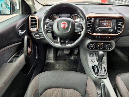 Fiat Toro 2.4 Volcano 16v Flex 4x2 Aut. 4p