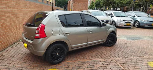 Renault Sandero 1.6 Automatic