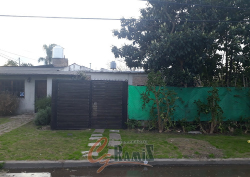 Imagen 3 de 15 de Casa En Venta 4amb Darragueira 1700 Ituzaingó