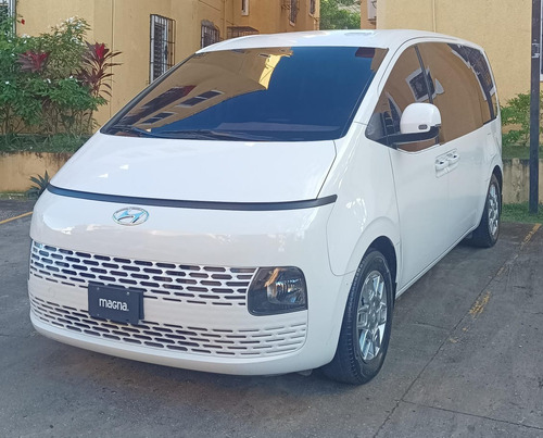 Hyundai Staria 2024