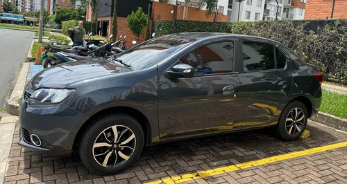Renault Logan Exclusive