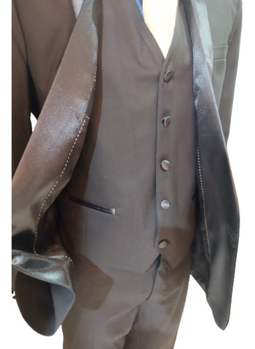 Imagen 6 de 6 de Traje Smoking Solapa De Razo Saco Chaleco Y Pantalon
