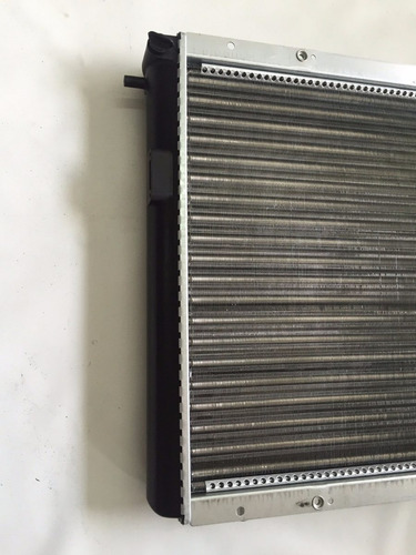 Imagen 3 de 4 de Radiador Renault 19 Rt 1.7 1.8 1.9 Diesel C/ Aire Brazado