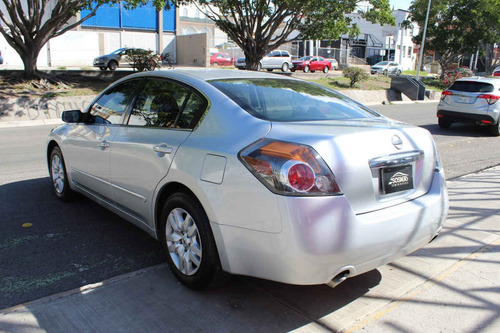 Imagen 8 de 15 de Nissan Altima 2010 4p S Basico Aut Cvt