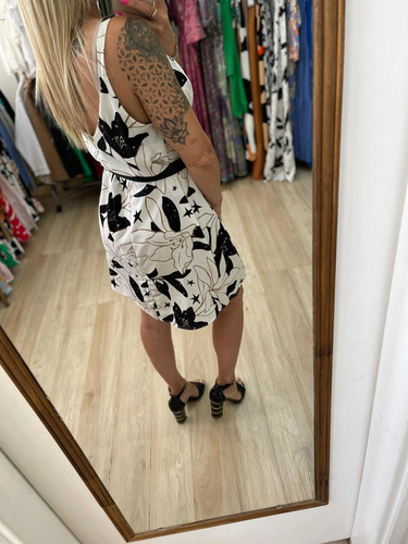Imagen 4 de 5 de Vestido Corto Estampado The Big Shop