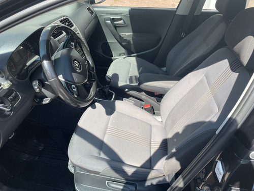 Volkswagen Vento 1.6 Confortline Mt