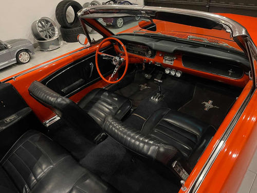 Imagen 8 de 9 de Ford Mustang Convertible