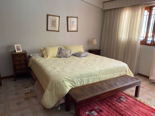 Imagen 10 de 13 de Vendo Casa 430m2 4h+s/4b/6p Colinas De Santa Monica 3940