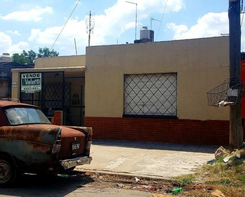 Casa Ph Al Frente 3 Amb. En Muy Buen Estado, Con Facilidades