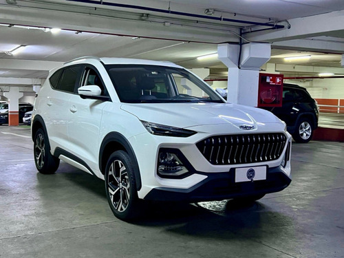 JAC JS8 Luxury