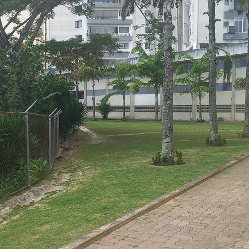 Vendo Este Lindo Apartamento En Lomas De Prados Del Este