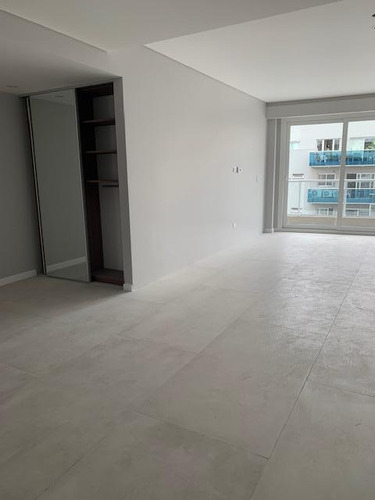 Imagen 9 de 30 de Venta -departamento - 3 Ambientes Con Dependencia -palermo
