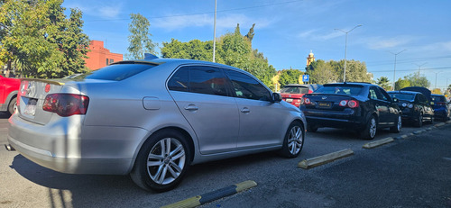 Bora 1.9 Tdi, Transmisión Manual, Asientos De Piel
