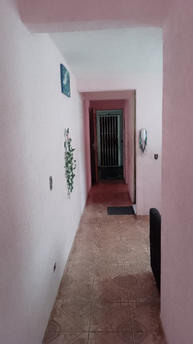 Quartos 2 Um Banheiro 1 E Uma Calage $1.700 Avenida São Migu