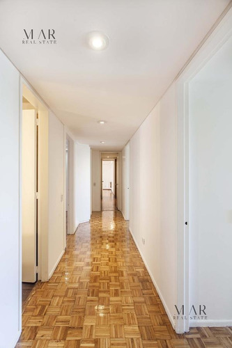 Imagen 26 de 30 de Imponente Departamento En Venta. 4 Dor. 2 Dep. 2 Cocheras. Baulera