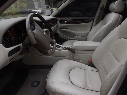Imagen 8 de 12 de Jaguar Vander Plas 1999